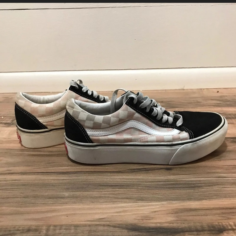 Vans Old Skool Pink & White Checkered Platform